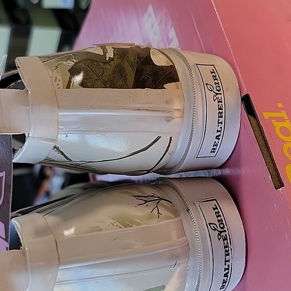 NWB RealTree Ms. GIGI AP Snow size 8M - Picture 3 of 5